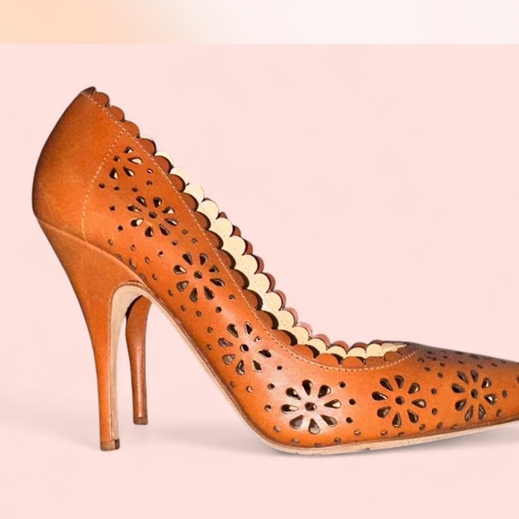 Brand new Kate spade high heel brown laser cut pumps - Picture 2 of 4
